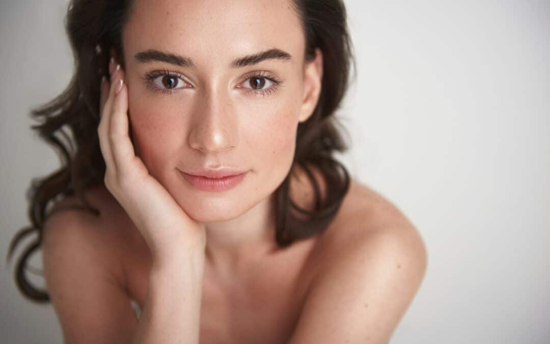 Spring-to-Summer Brow Transitions That Feel Fresh and Light