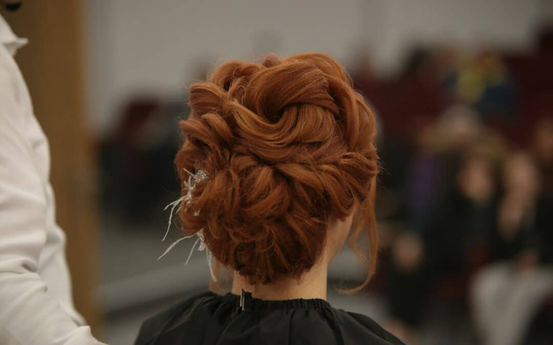 How to Choose a Bridal Hair Stylist in Los Angeles for Your Hair Type